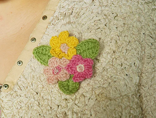 Blossom Brooch01.jpg