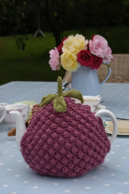 Raspberry Tea Cosy
