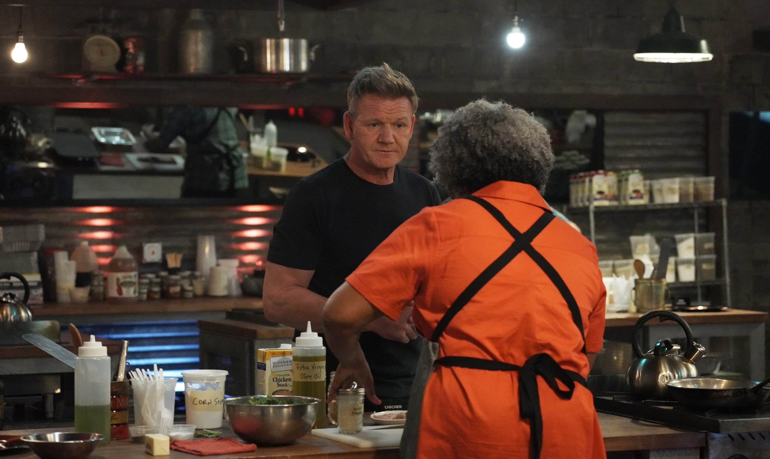  NEXT LEVEL CHEF: L-R: Gordon Ramsay with contestant Courtney Brown in the ÒWelcome To The Next LevelÓ series premiere episode of NEXT LEVEL CHEF airing Sunday, Jan(8:00-9:00 ET/PT) on FOX © 2022 FOX Media LLC. CR: FOX. 