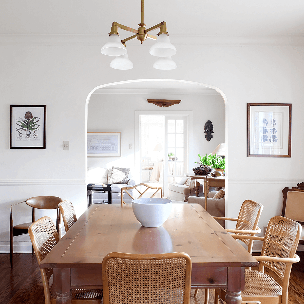 MomAndDad_DiningRoom.png