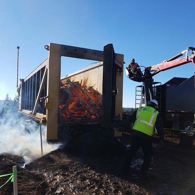 ROI Demo Days were a success! Here are some photos and videos  of the machine in operation. 
#biochar