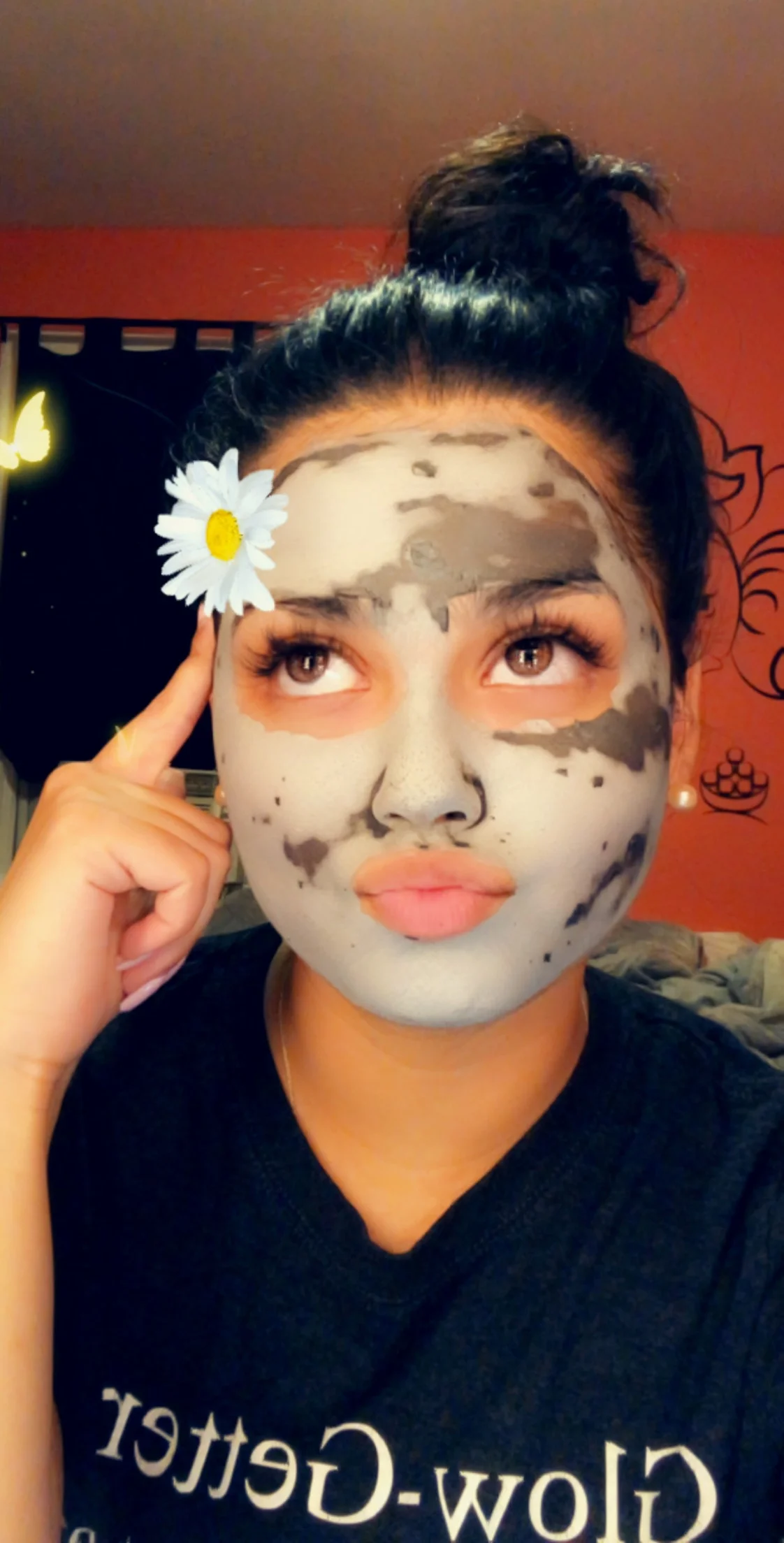 Me in my natural form every maskin day wondering why I love face masks so much :)