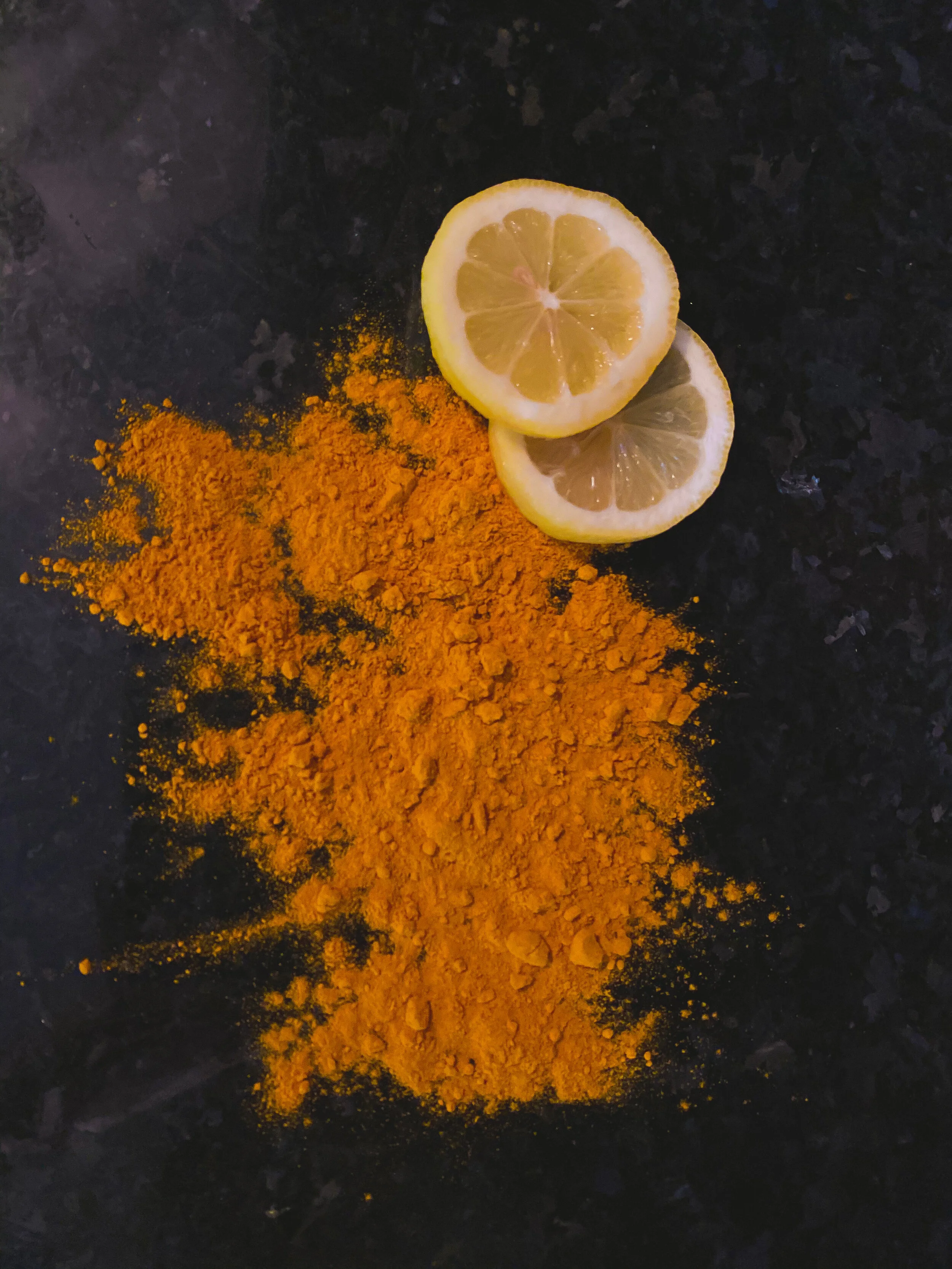 #DIY TURMERIC + LEMON FACE MASK