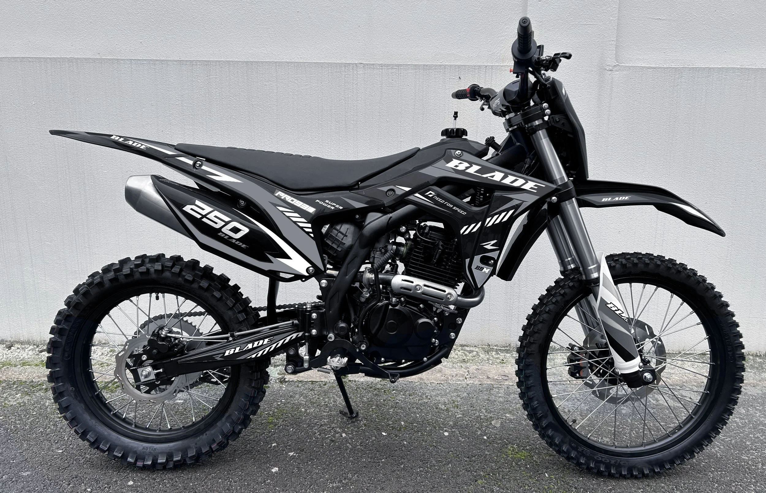 250 BLADE Grey&Black (1) (1).jpg