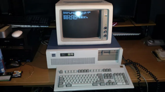IBM ANTNIK 286 Photo: https://antnik.wordpress.com/gallery-2/gallery/