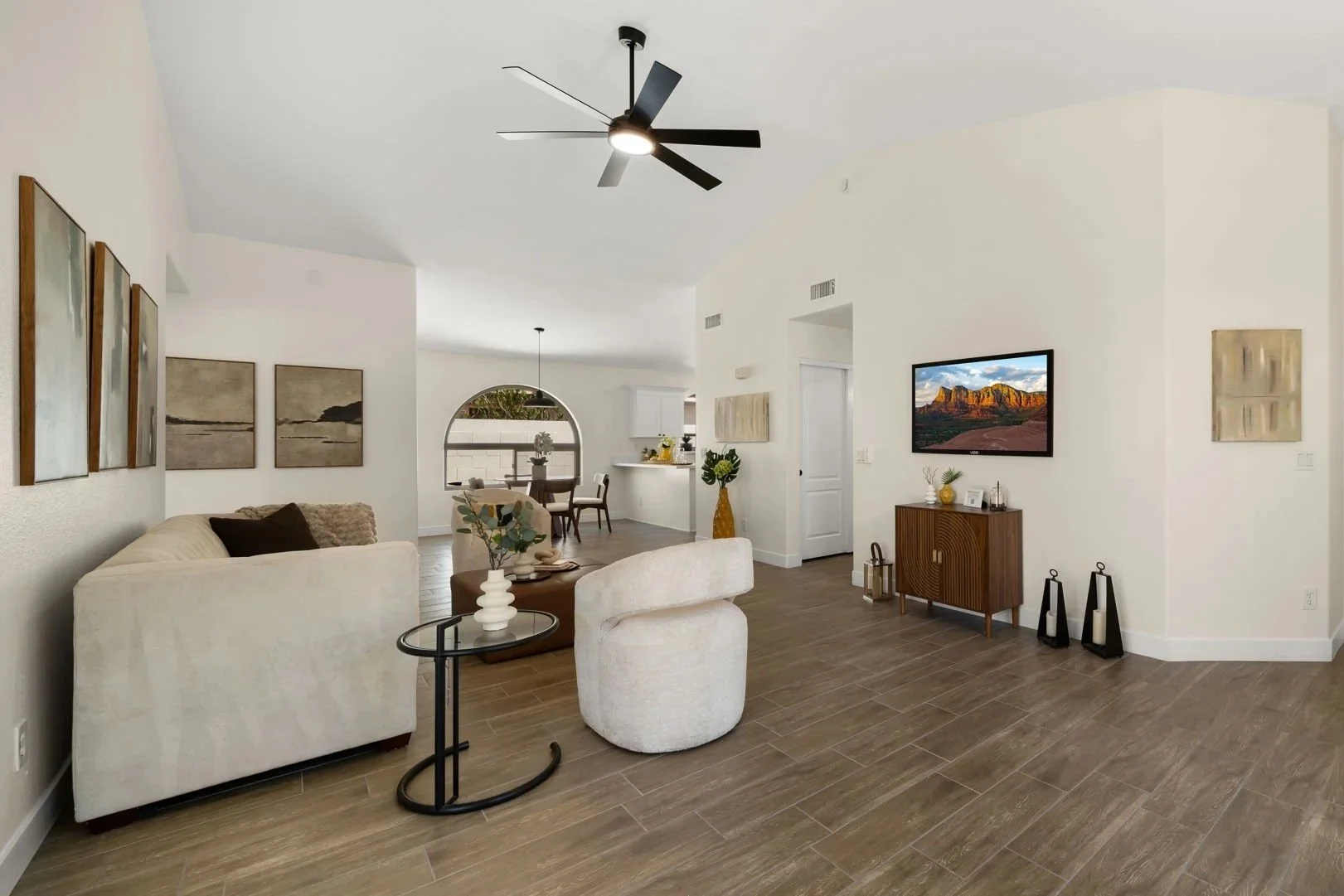 8-web-or-mls-Living+Space4.jpg