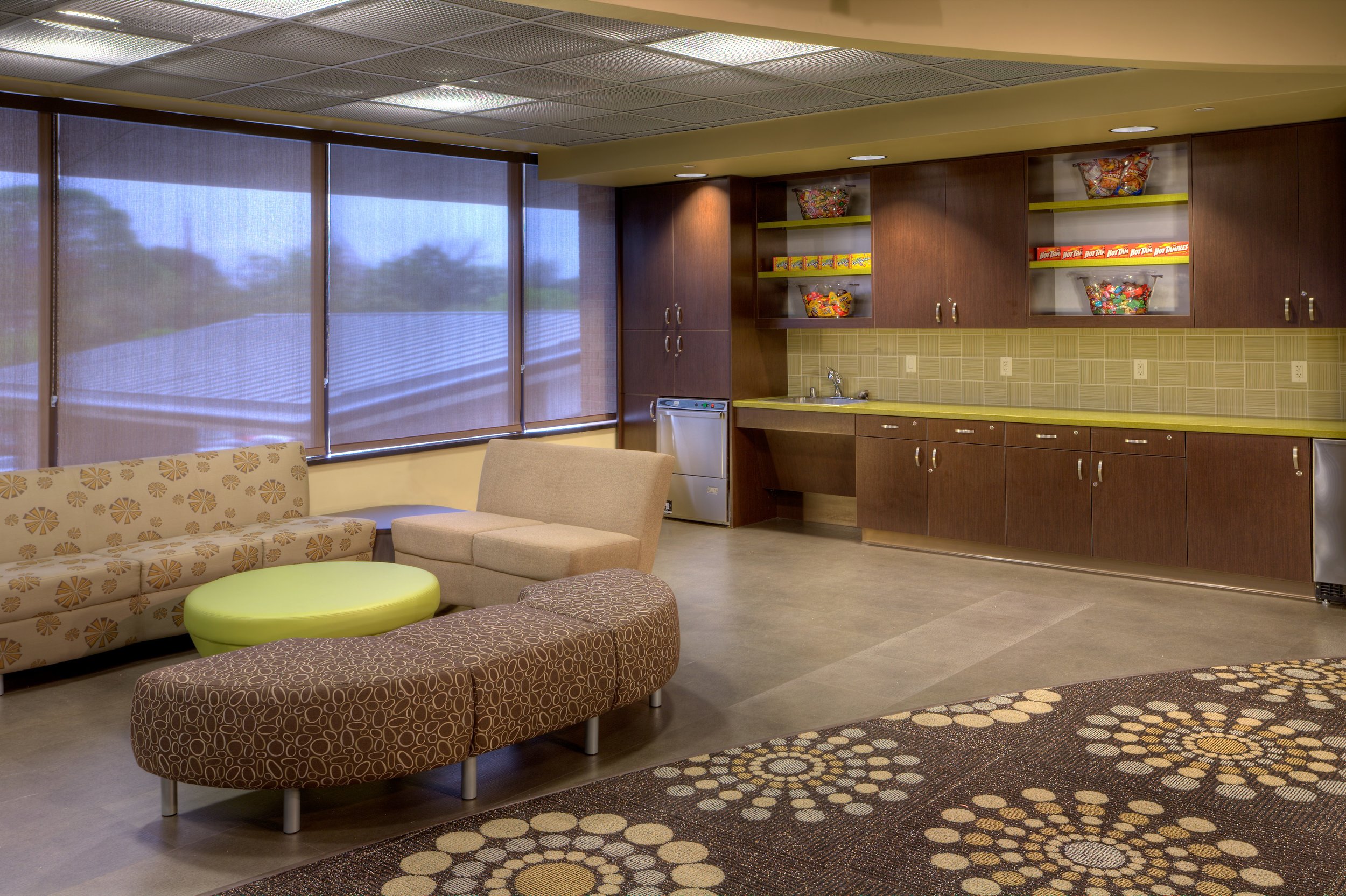 StMichaels_LoungeA_03.jpg