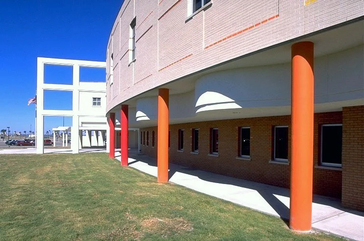 TAMU_Corpus_Columns_Windows.jpg