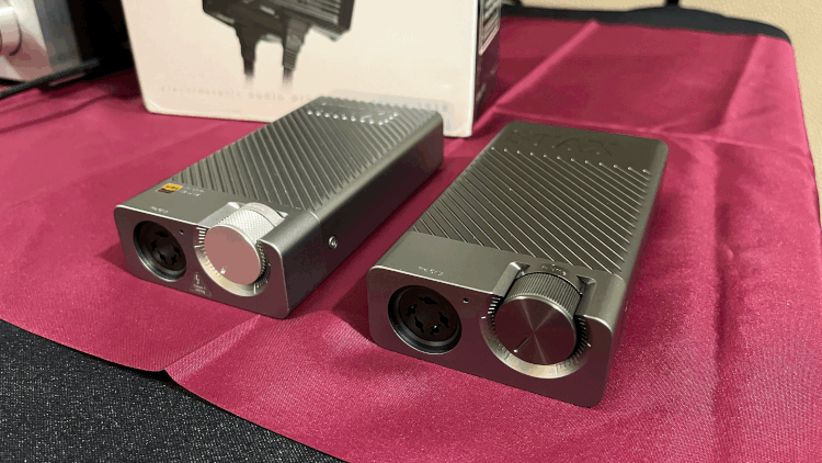 STAX SRM-D10 vs SRM-D10 II Front View