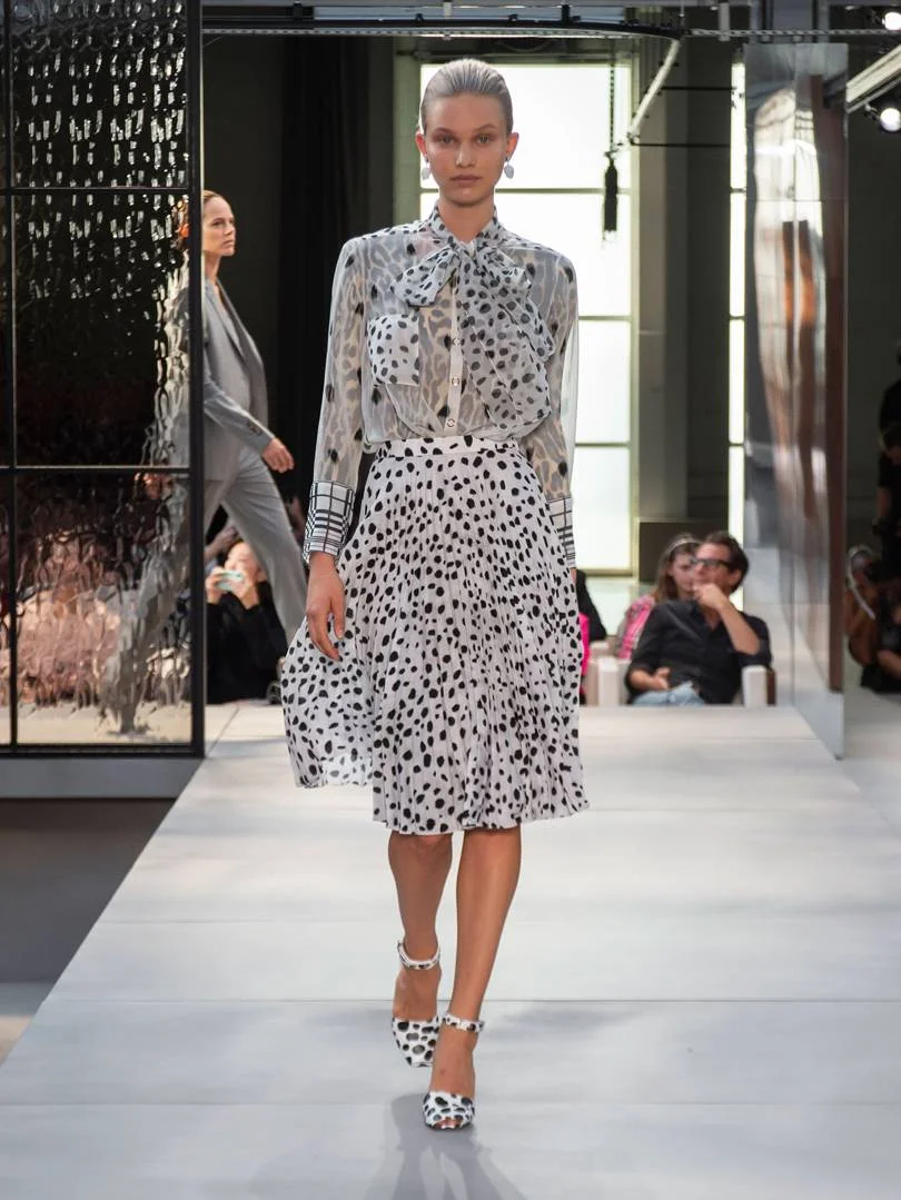 burberry-spring_summer-2019-collection-look-010.jpg