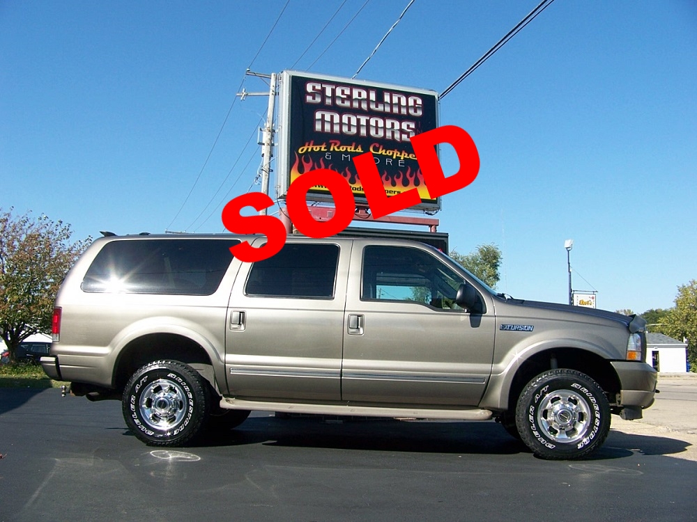 04 ford excursion limited 001.jpg