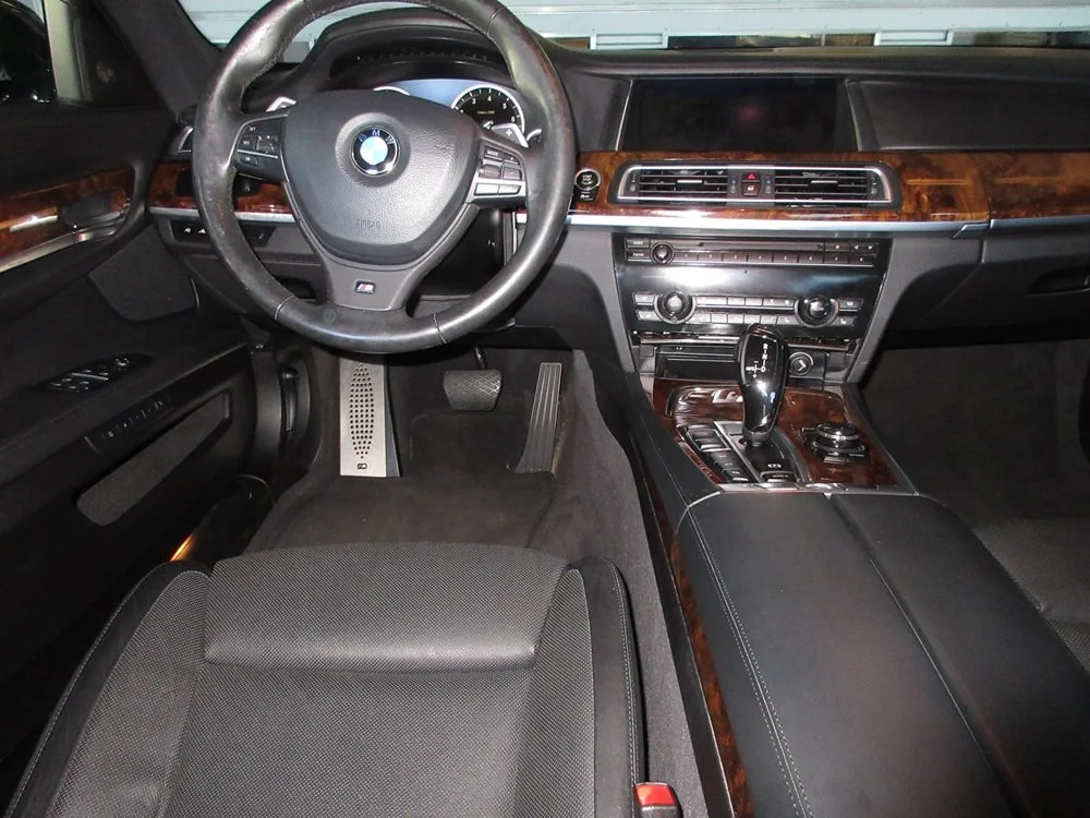 13 BMW LI - 29.JPG