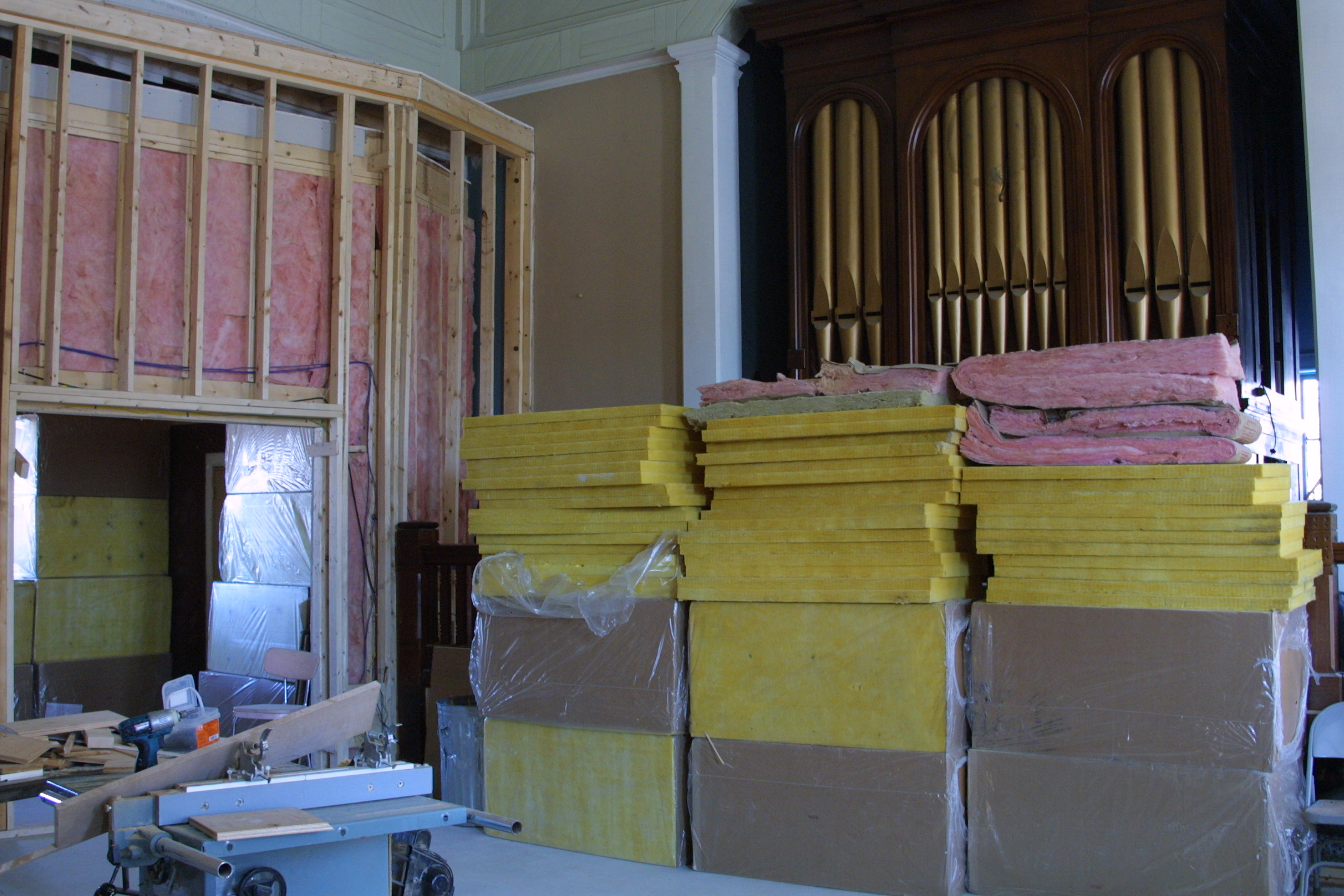 Some of the Owens Corning 703 we used on the diaphragmatic panels