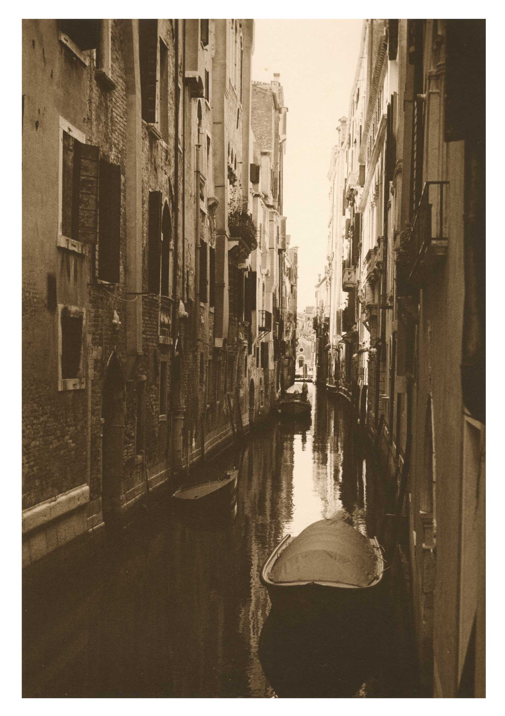 08 Canals -- Venice.jpg