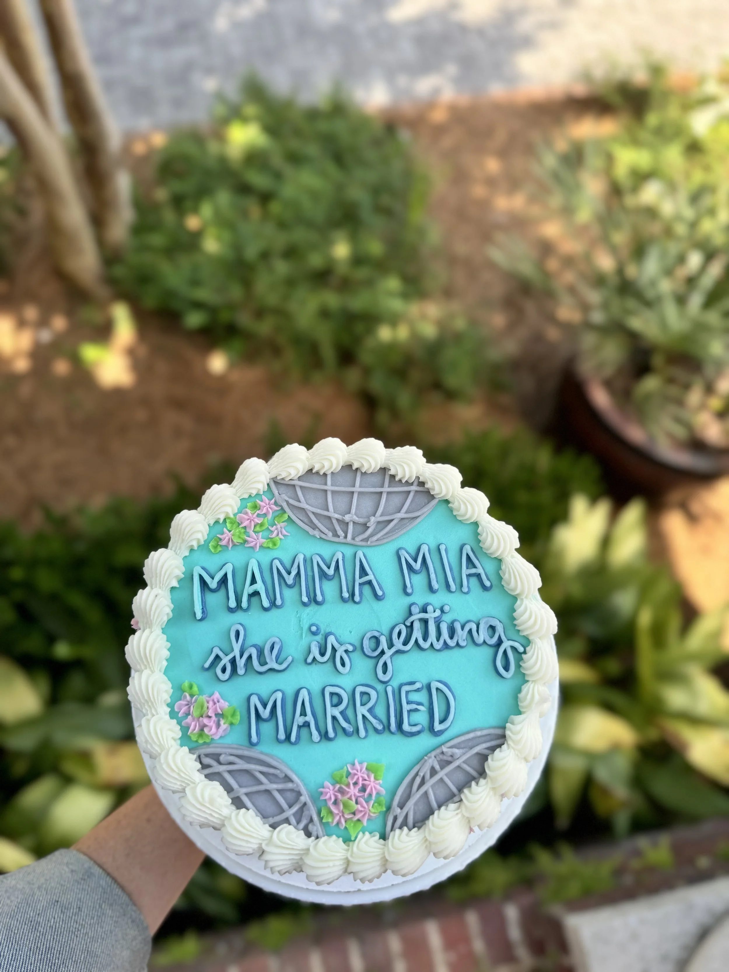 Mamma Mia bachelorette cake 24.jpeg