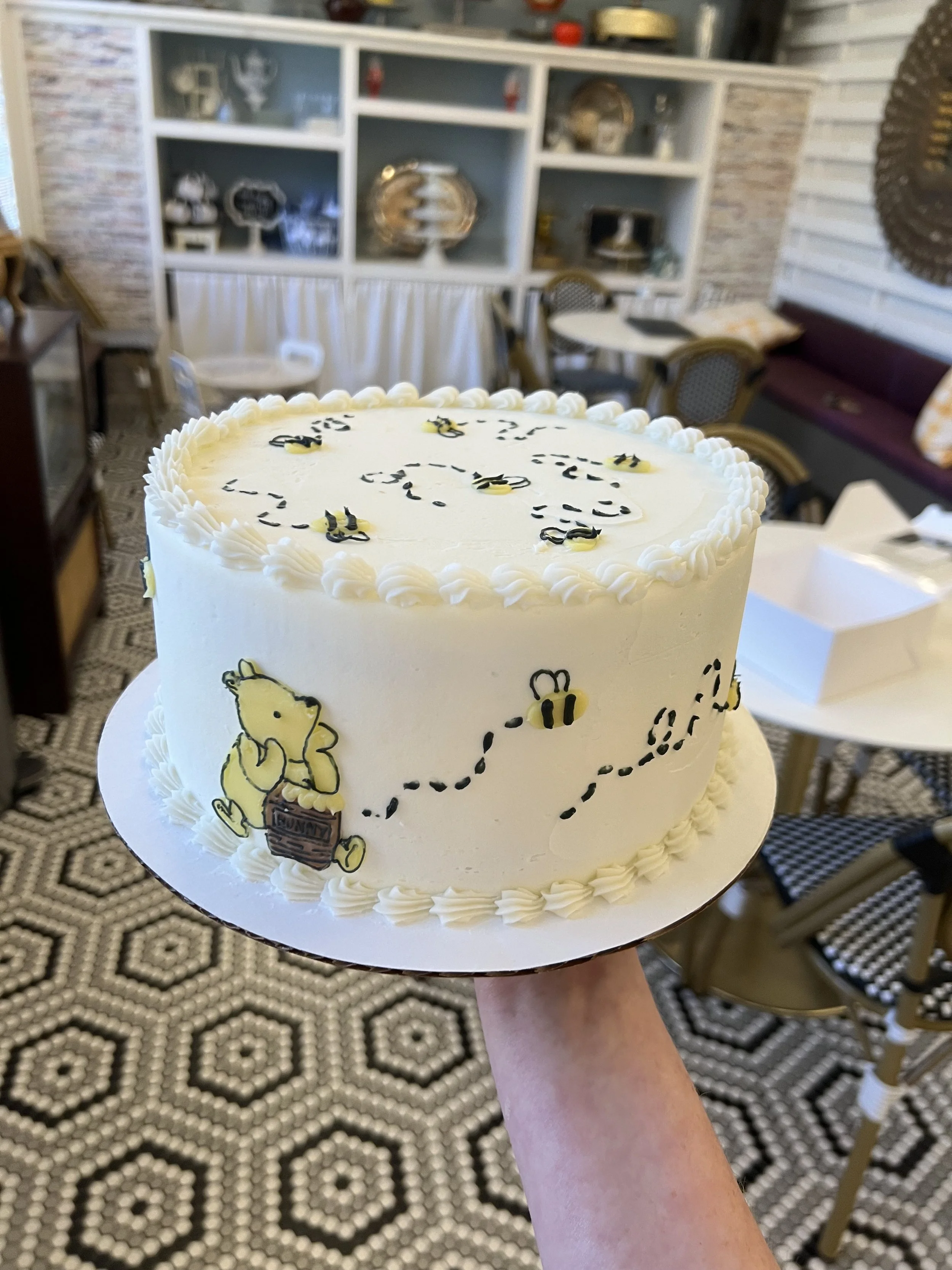 winnie the pooh baby shower 2 tier 26.jpeg