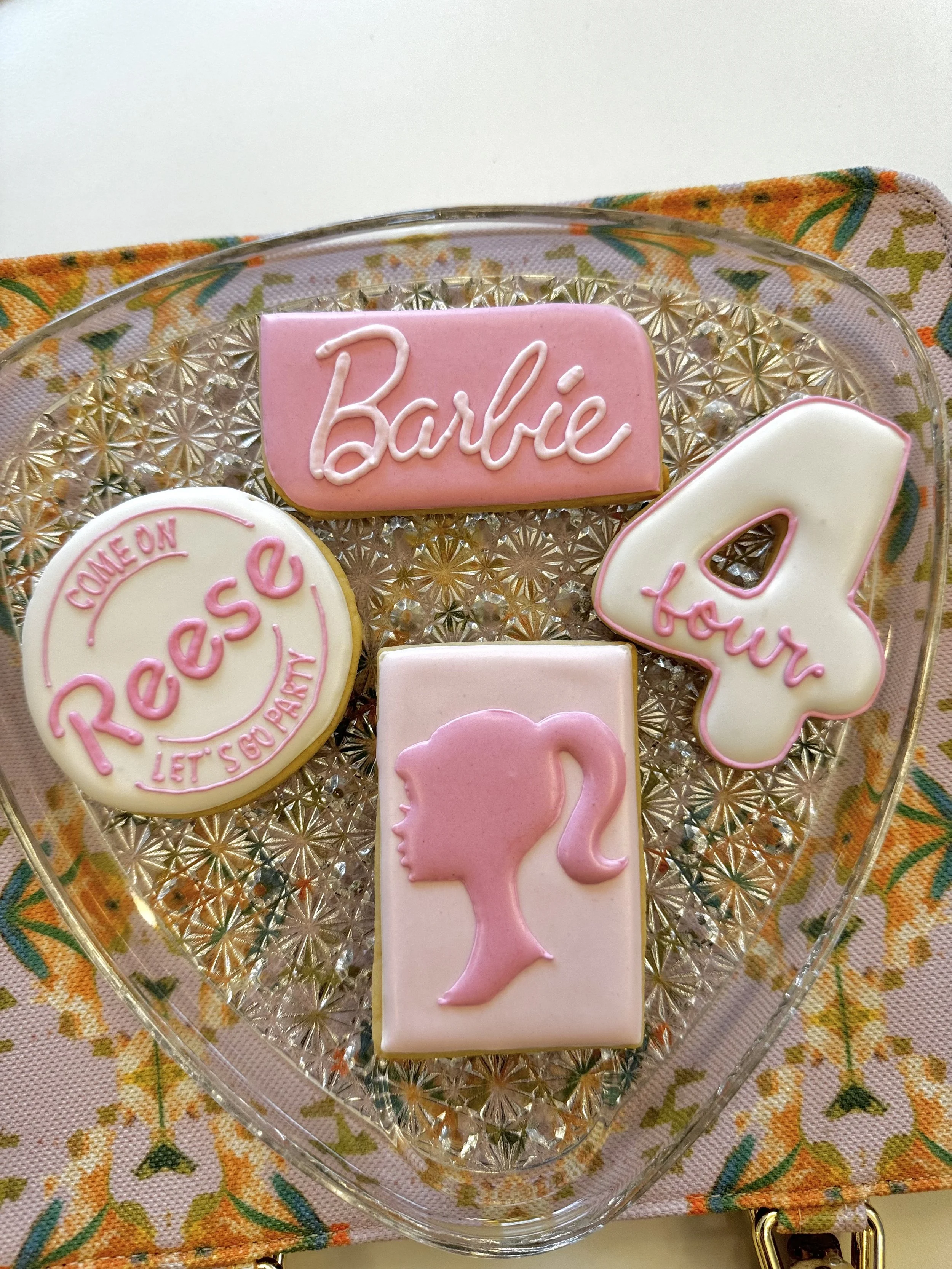barbie bday cookies 24.jpeg