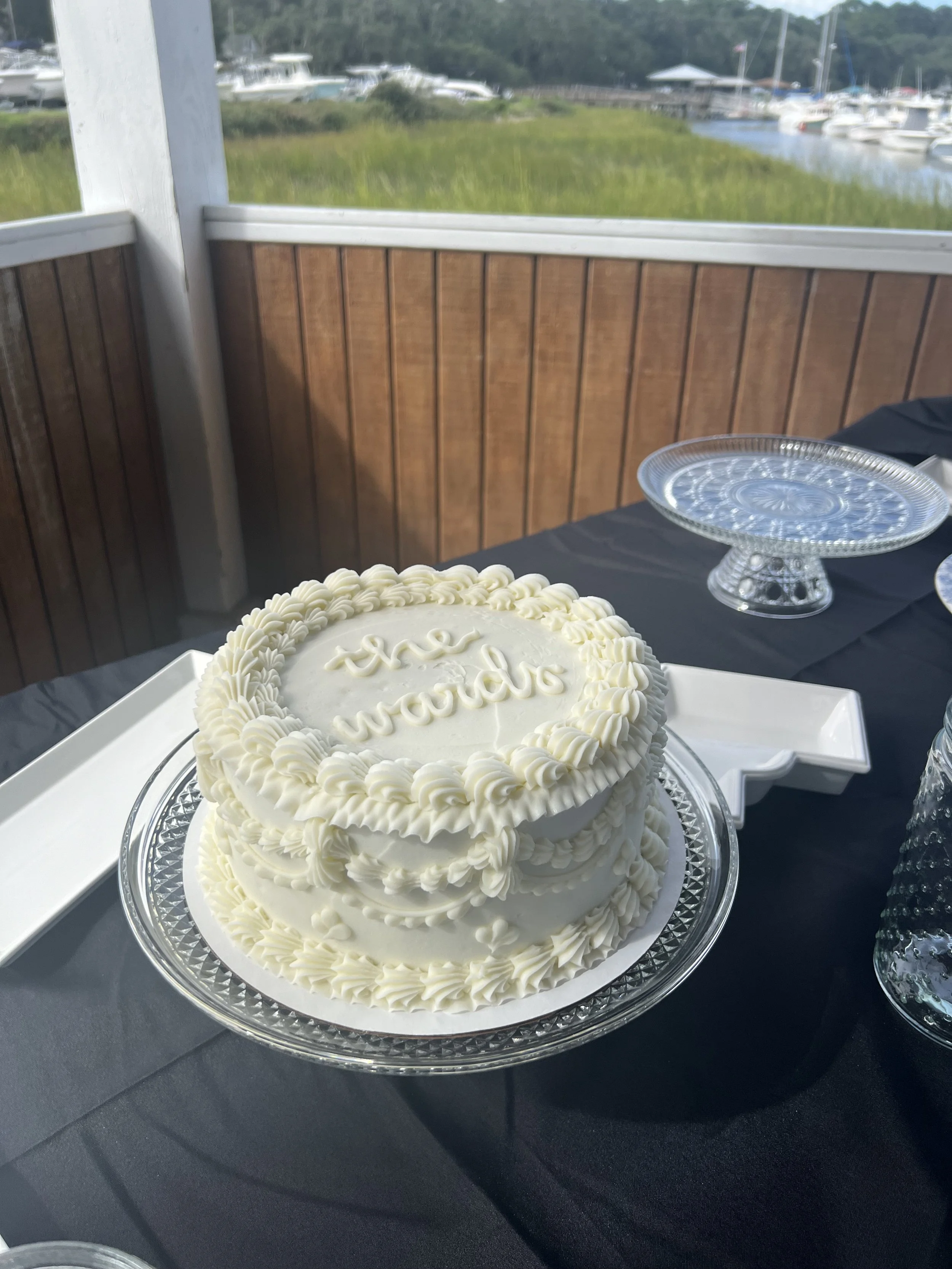 1 tier vintage wedding bluff 24.jpeg