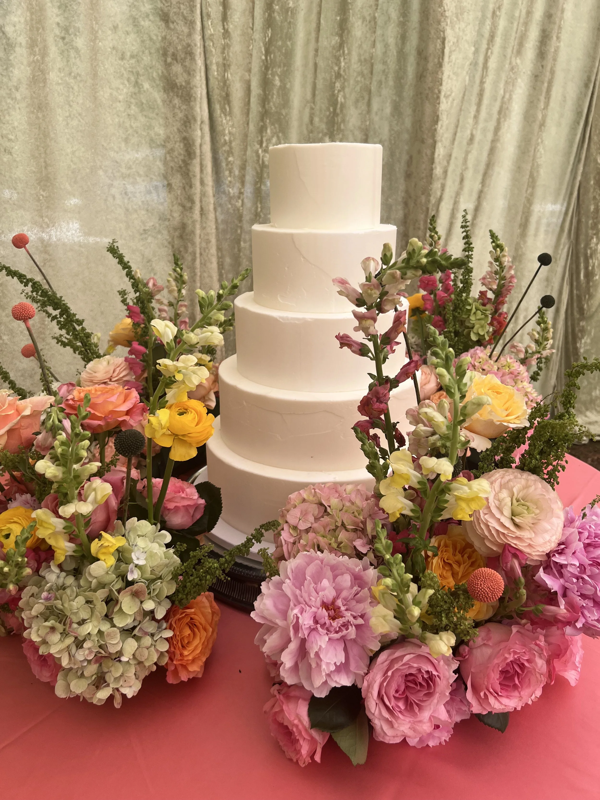 5tier faux wedding Cassidy Rahn2 26.jpeg