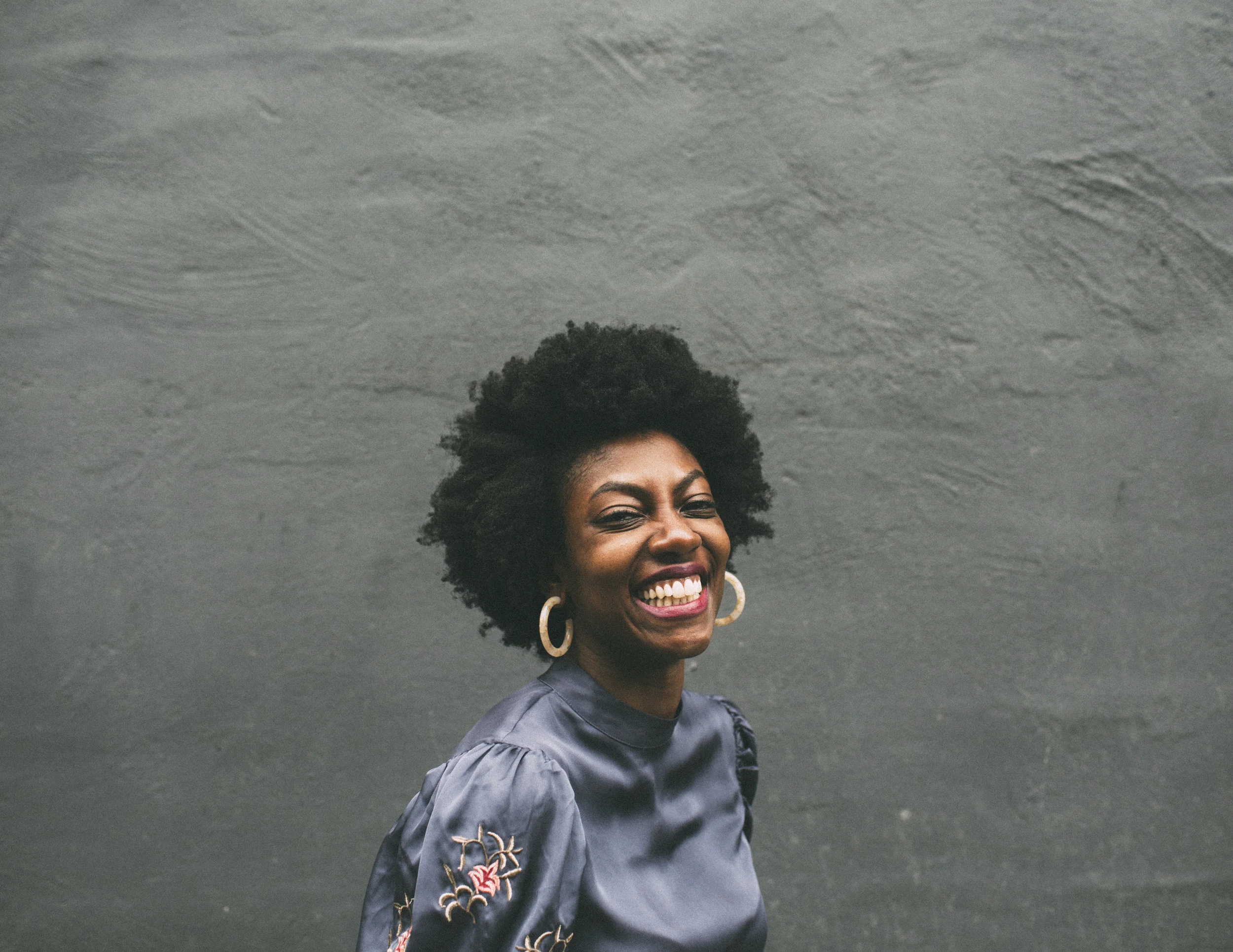 DeYandré Thaxton // Director of Creator Representation DeYandré is an event planner, fashion stylist, and writer with an eye for design and logistical prowess. She received a BA from Umass Amherst in a self-directed concentration, Arts & Entertainment Management. DeYandré's interdisciplinary path spans styling at Anthropologie, coordinating branding events for creative marketing firm COLLiDE, and adopting a design thinking toolkit from innovation firm gravitytank. An advocate for self-expression, DeYandré is exploring where fashion meets the moon phases and astrology through her project Style Phases . Her love for people, art and culture invites opportunities for connections unseen.