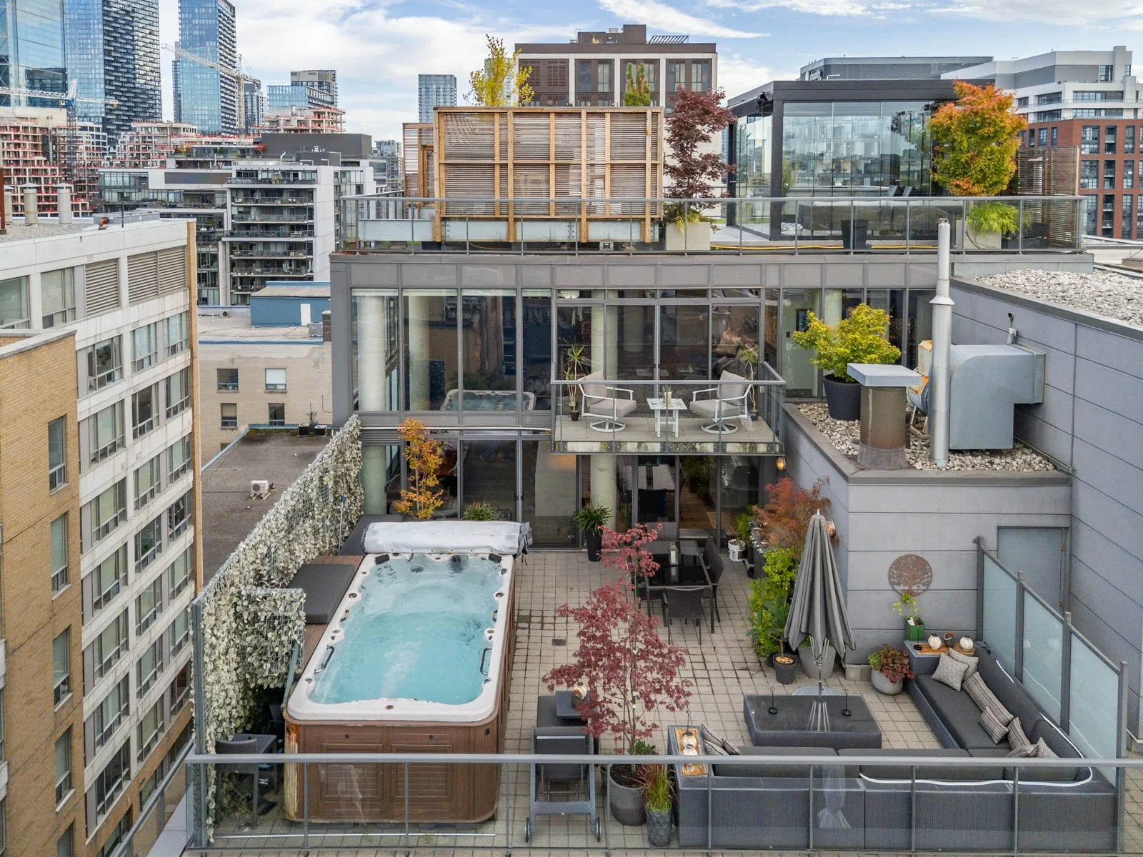 *PH1-533 Richmond St W-70.jpg