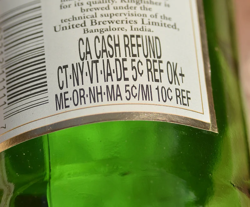 Bottle label states refunds deposits.jpg