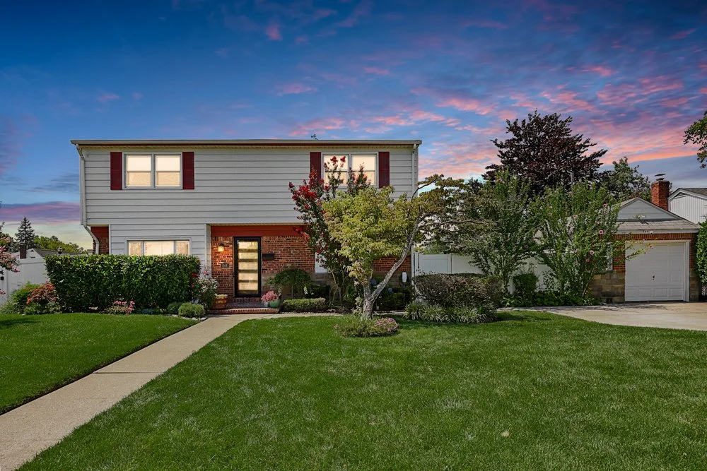 * PENDING IN FRANKLIN SQUARE *