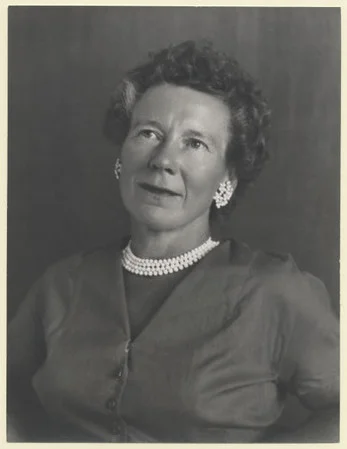 Photograph by Johan Hagemeyer. Used with permission from the Hagemeyer (Johan) Photograph Collection at the UC Berkley, Bancroft Library.