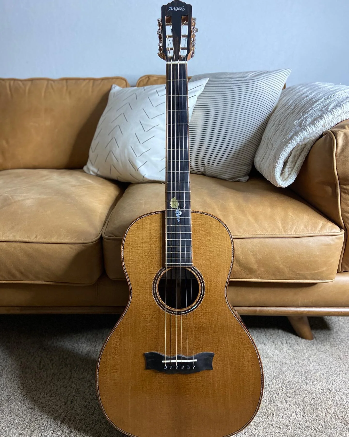 This beauty will be featured in @priestranchwine tasting room soon! Check it out in downtown Yountville (after this whole quarantine thing is done of course)
.
.
#napavalley #napavalleyluthier #napacustomguitar #napavalleyartist #napavalleymusician #
