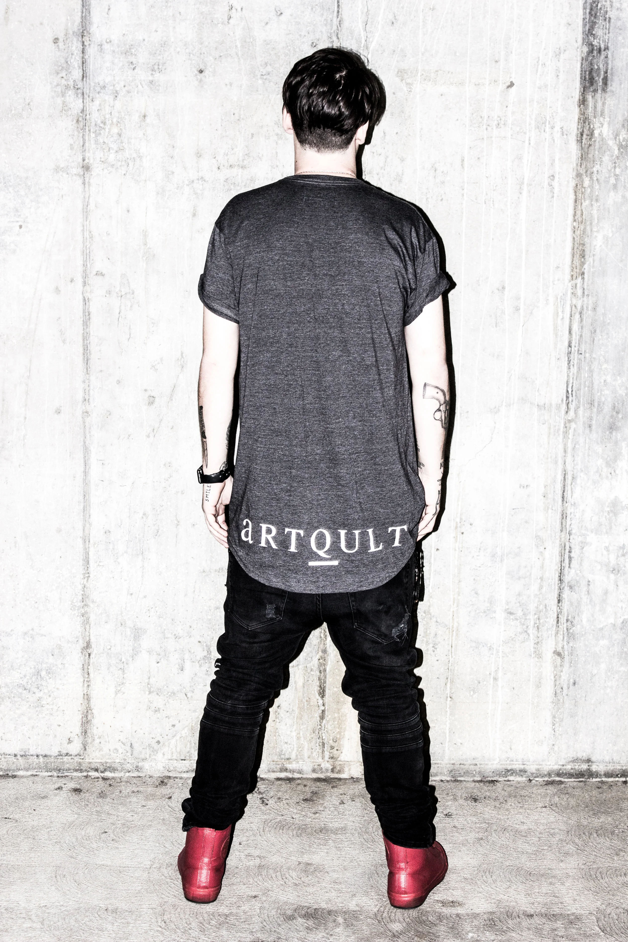 SITE-GREY-BACK-III.jpg
