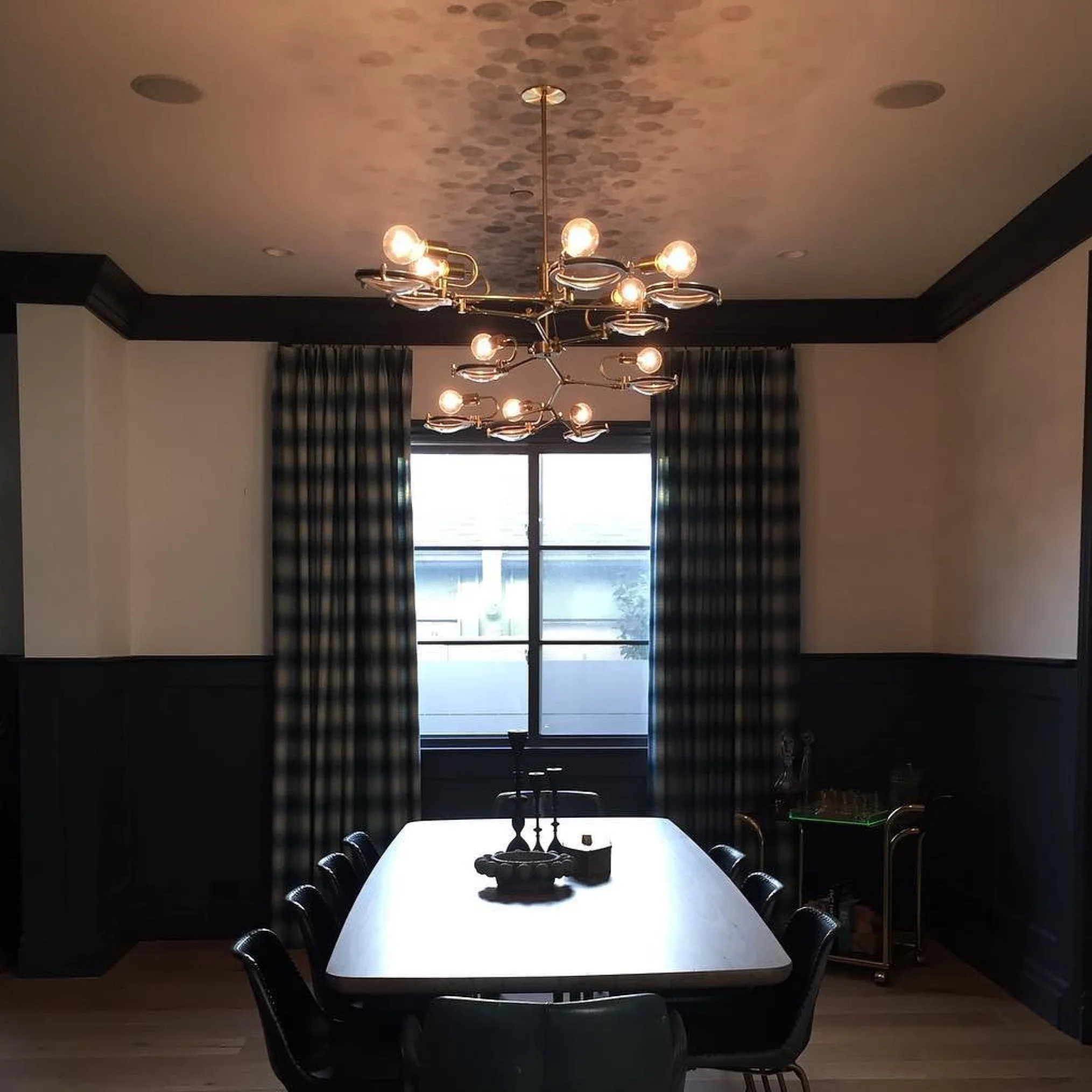 Neptune_Glassworks_Lens_Chandelier.jpg