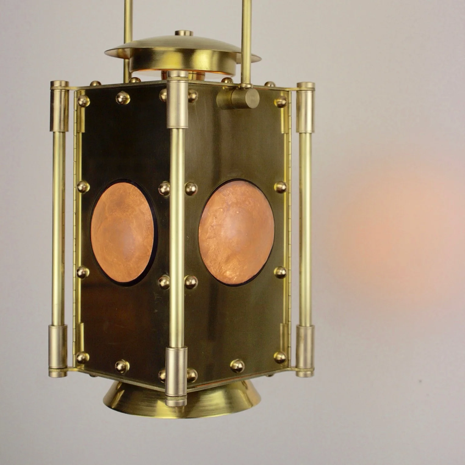 Neptune_Glassworks_TrainLight.jpg