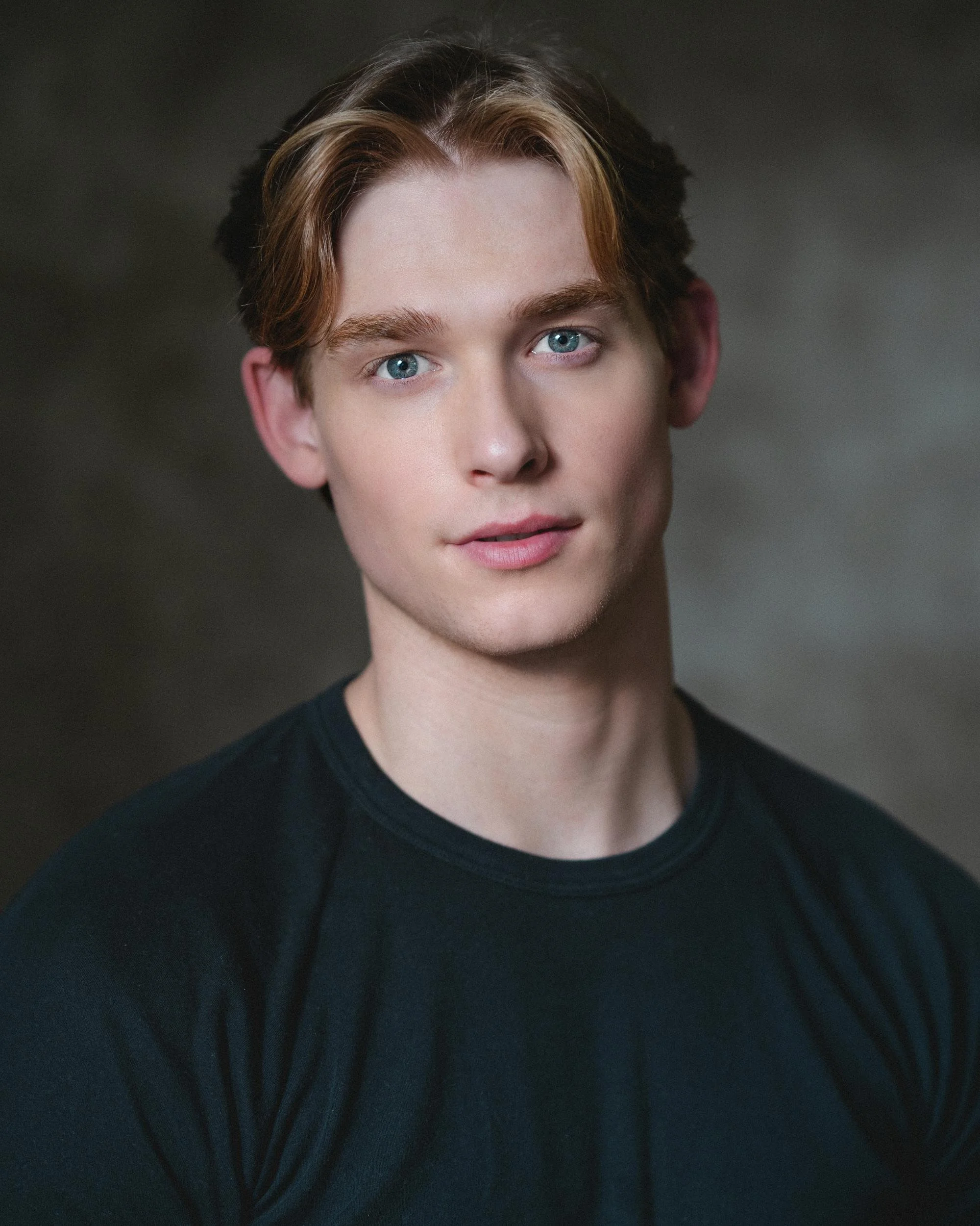 Lucas_Headshot-3.jpg