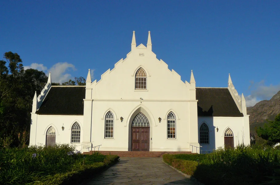 A road trip to the winelands: exploring Franschhoek and beyond | From wine farms, gourmet food and charm to French history, this small town a short drive from Cape Town is a great choice when travelling in South Africa | www.wishlistsandwanderings.com