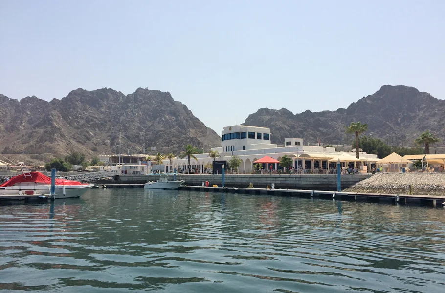 Have you heard about Oman? This jewel in the Arabian Gulf is home to fantastical mosques, dolphin-watching, clear mountain pools and a fascinating history. Whether you're looking for hikes and beach days or 17th century forts and Omani cultural tours, there is a lot to offer. Here is what you can do, see, and eat on a visit to the capital city of Muscat.