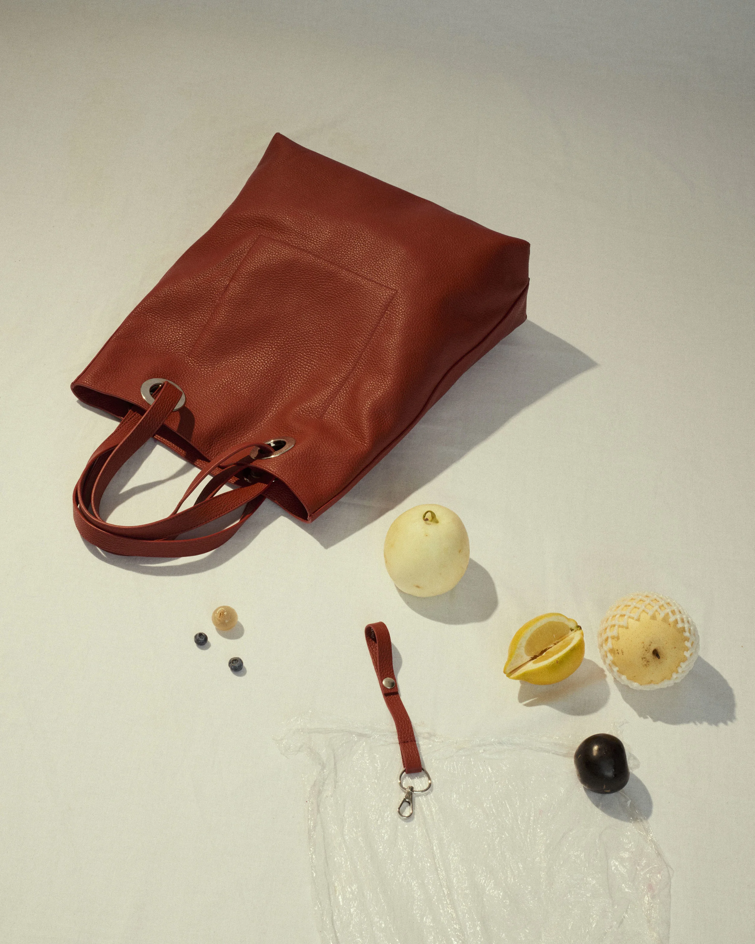 Martes-still-life-215832.jpg