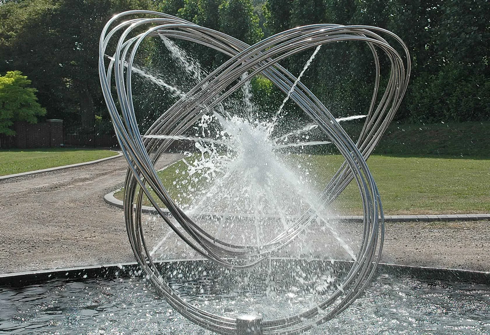 lasso-water-sculpture.jpg