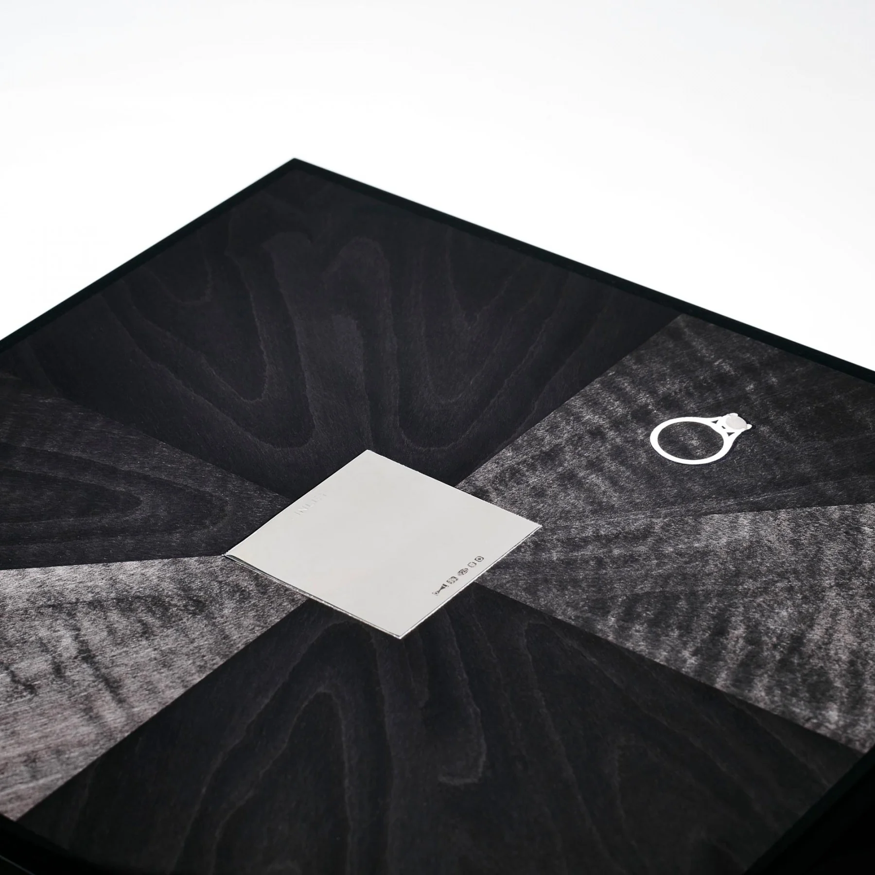 trompe_l_oeil_jewellery_box_1.jpg