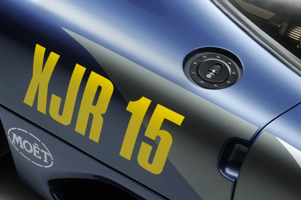 xjr%2015%20logo_12322.jpg