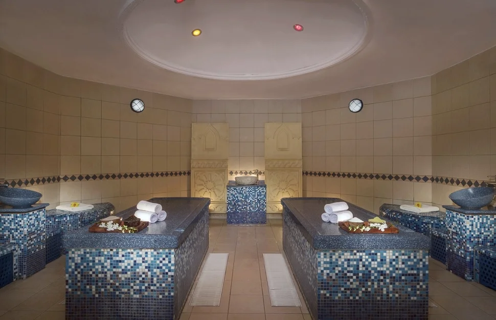 29900-19-hotel_carousel_large.jpg