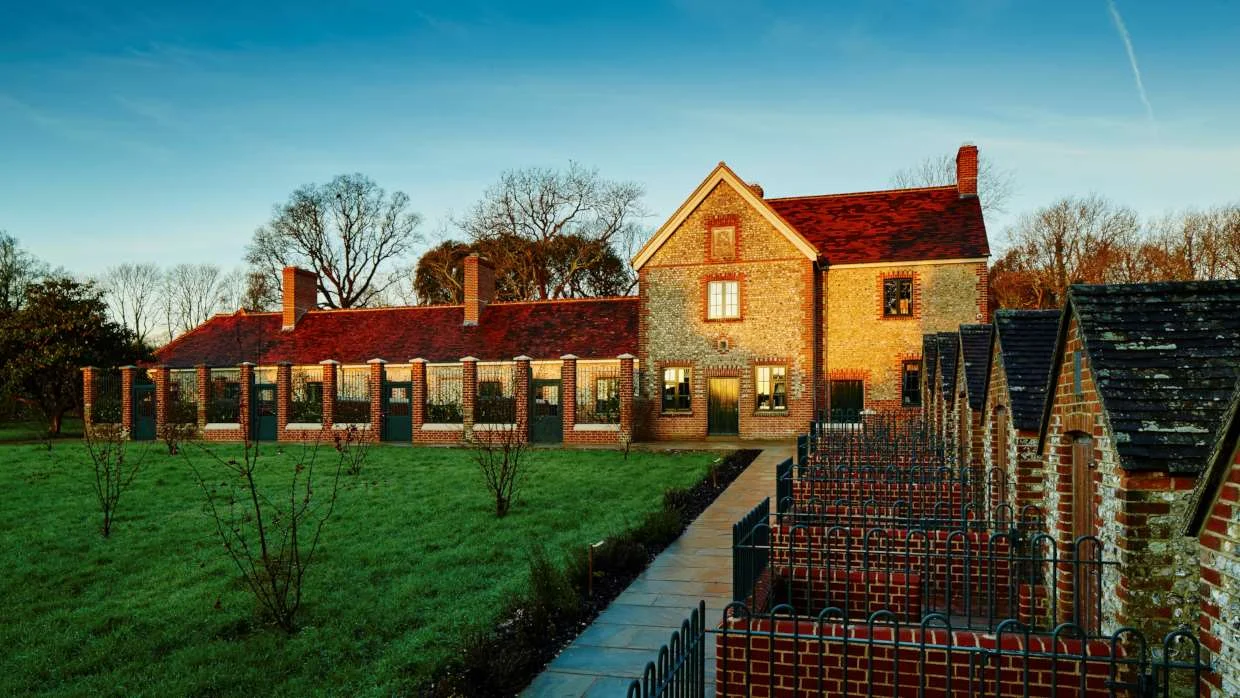 exterior-1.jpg