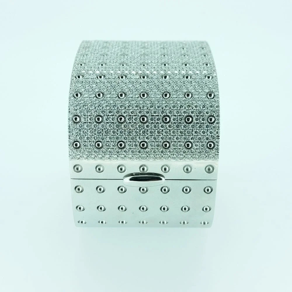 pois-moi-7-line-diamond-bangle-white-gold-p2633-15454_image.jpg