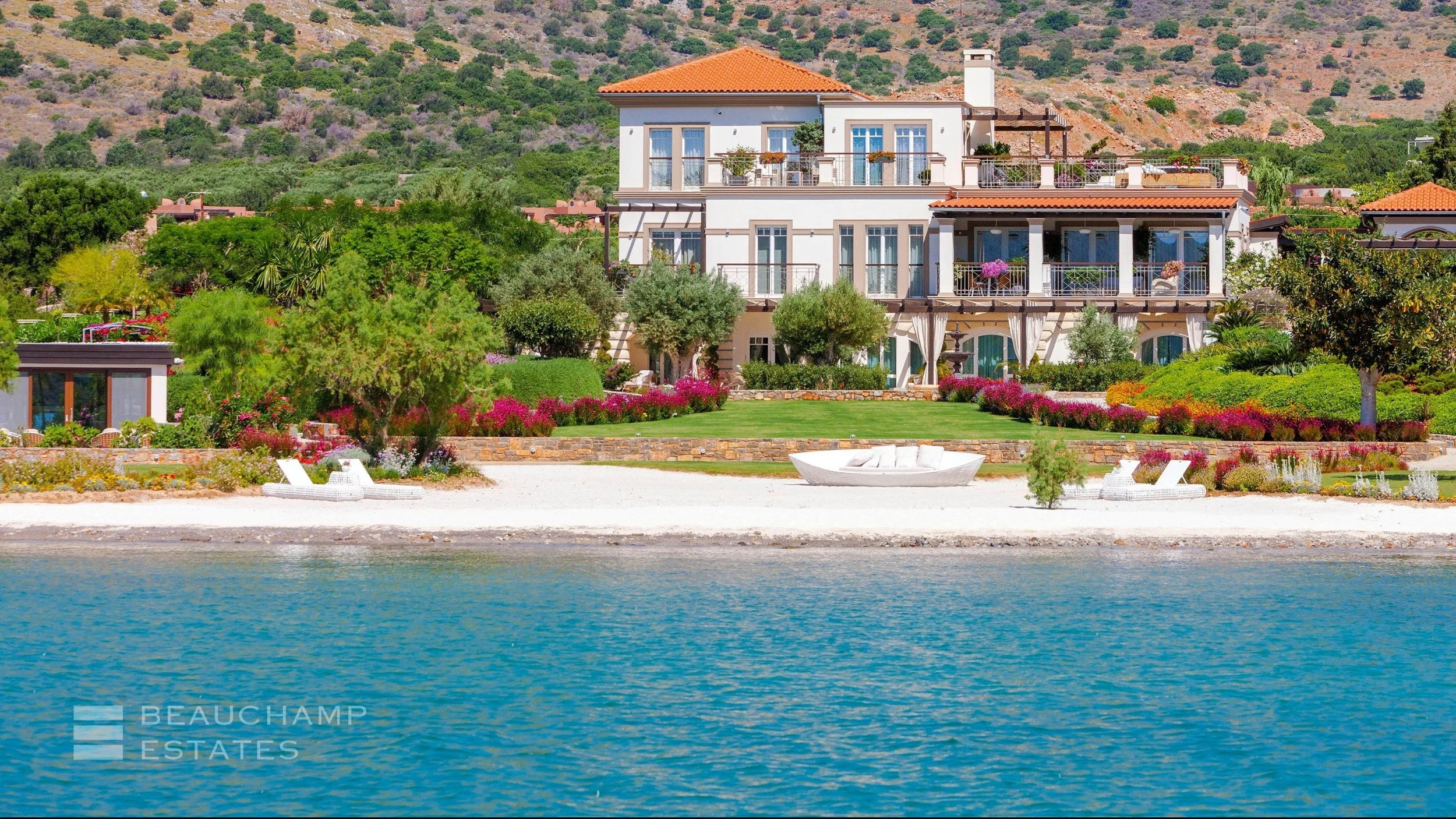 waterfront-villa-in-elounda-myb0376-11.1636.jpg