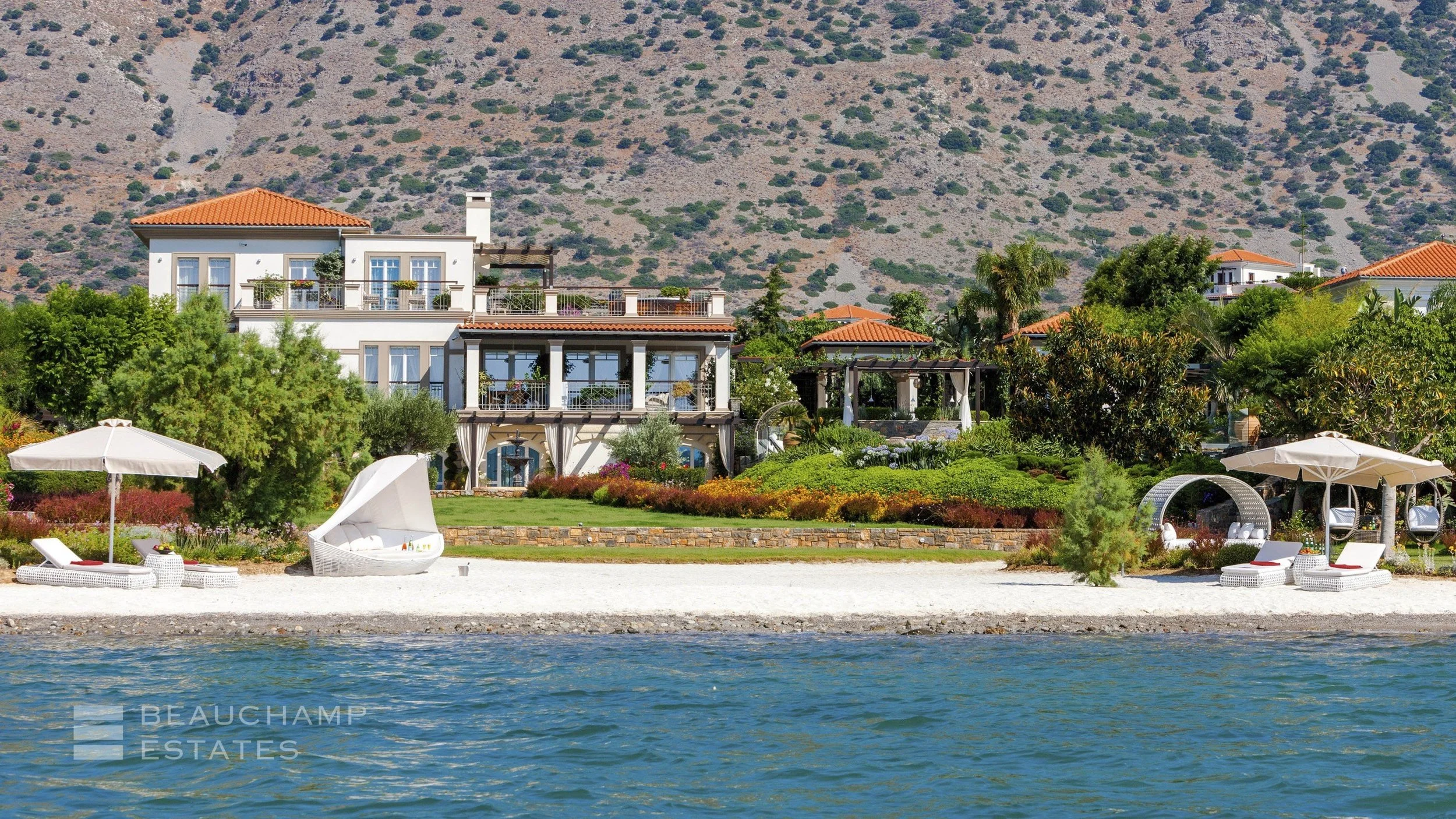 waterfront-villa-in-elounda-myb0376-19.1636.jpg