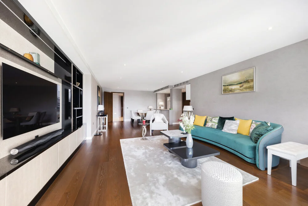 Sav+Waterfront+S+Apartment+C2.2,+Chartwell+House+(10).jpg