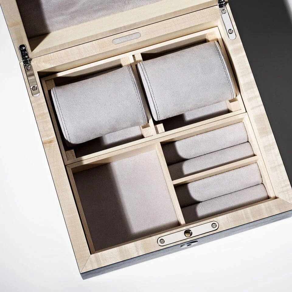 henley_box_inside_4_4_1_1_1_2500x2500.jpg