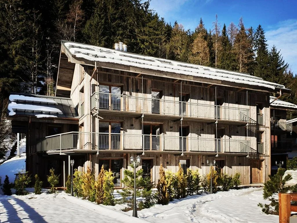 1-chalets-and-apartments-for-sale-chamonix-ski331.jpg