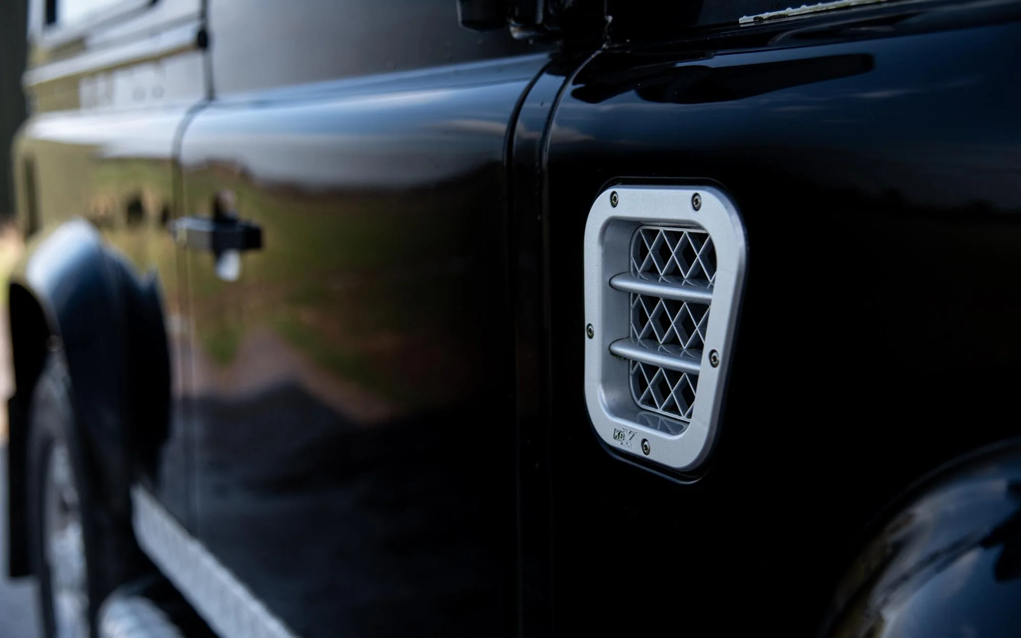 Defender-90-CDJ-14.jpg