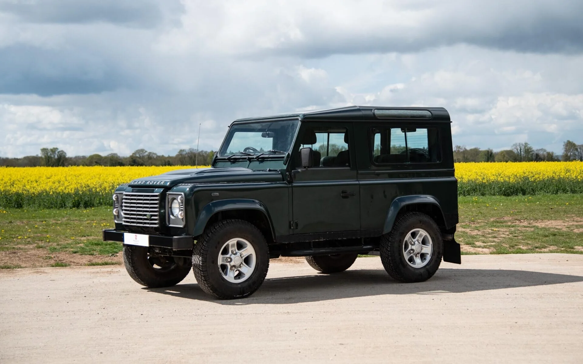 Defender-90-XS-NUB-1.jpg