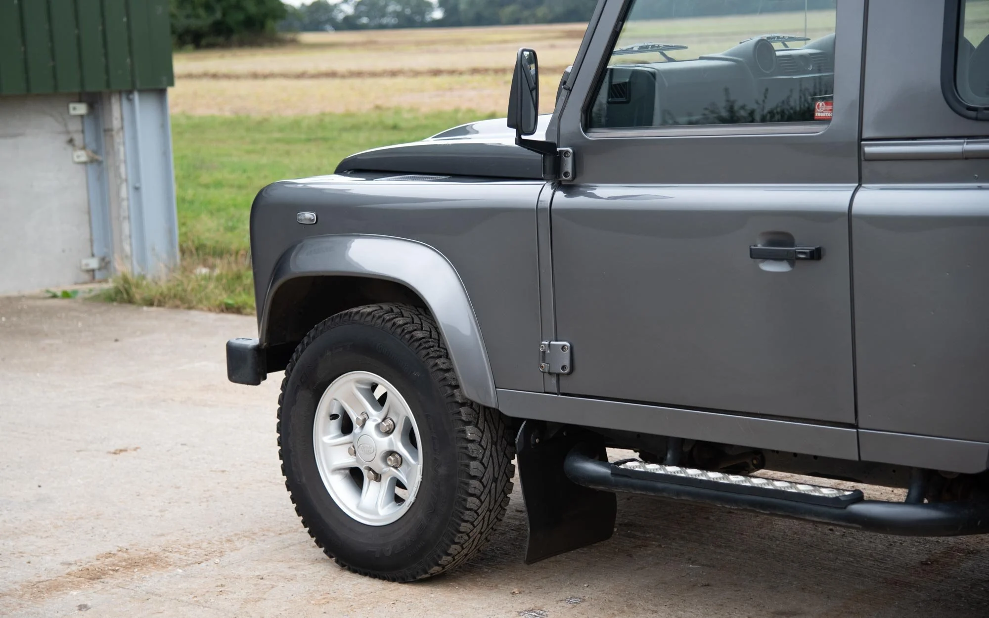 Defender-90-OXN-15.jpg